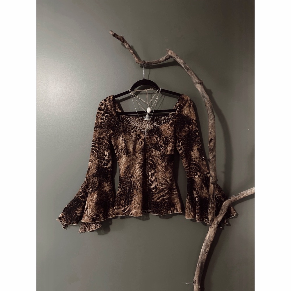 Vintage 90s Bell Sleeve Lace Top